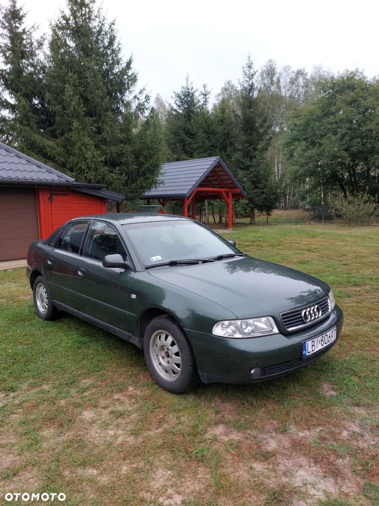 Audi A4 - 1