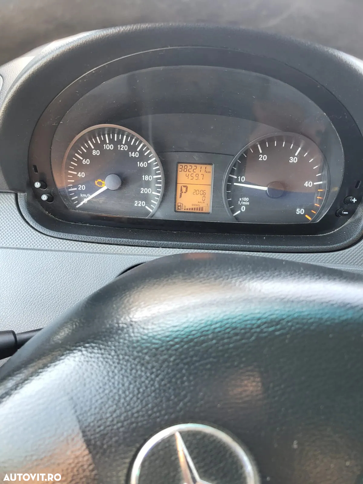 Mercedes-Benz Vito - 10