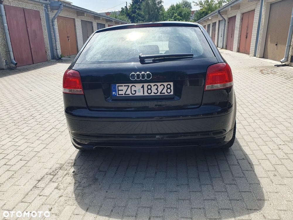 Audi A3 3-drzwiowe 2.0 TDI DPF Ambiente - 8