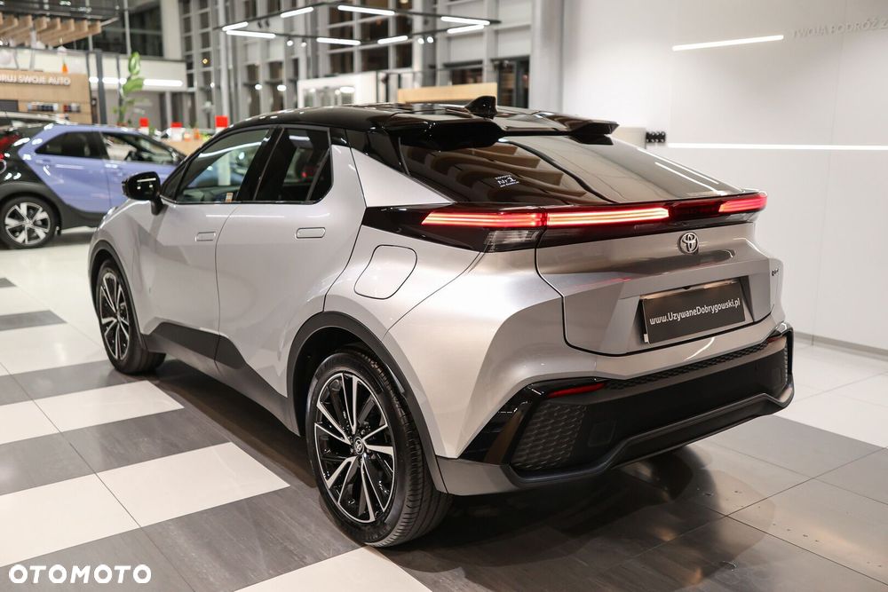 Toyota C-Hr 2025 photo 4