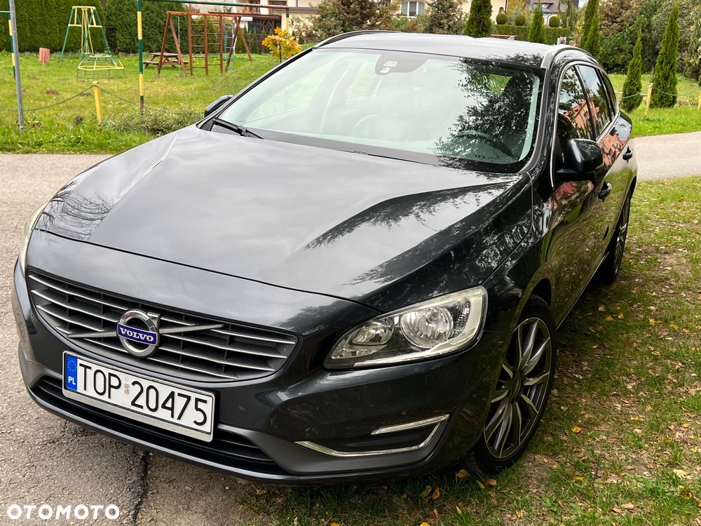 Volvo V60 D2 Summum - 6