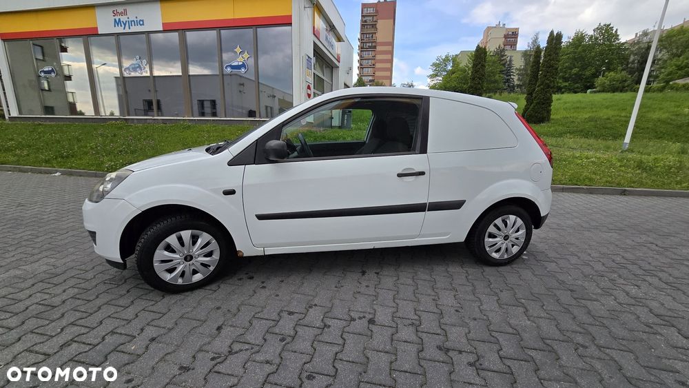 Ford Fiesta 1.4 TDCI - 9