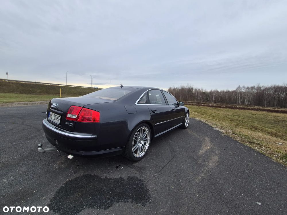 Audi A8 4.2 TDI Quattro - 8