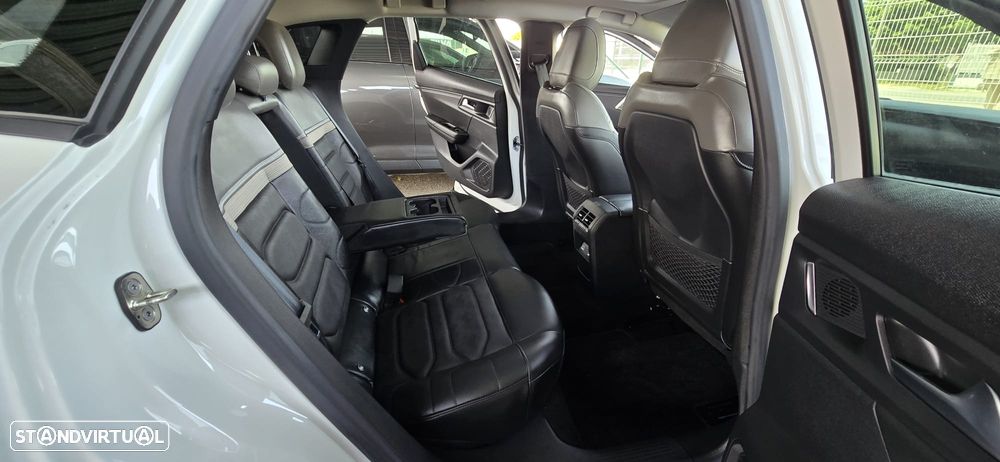 Citroën C5 X 1.6 Hybrid Shine Pack e-EAT8 - 27