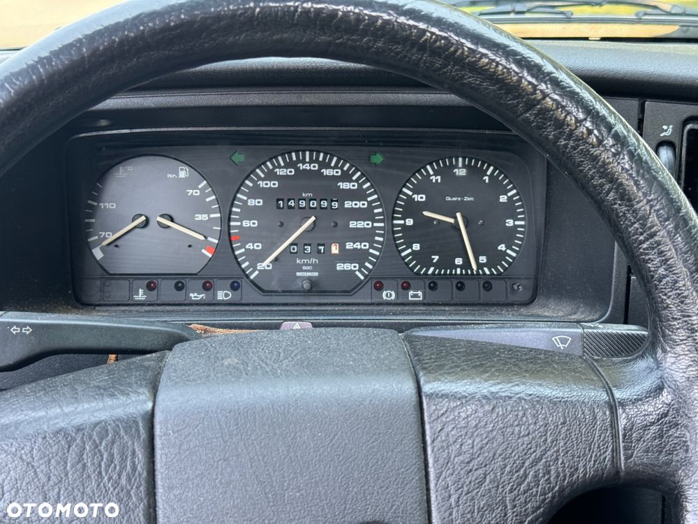 Volkswagen Passat 2.0 GL - 23