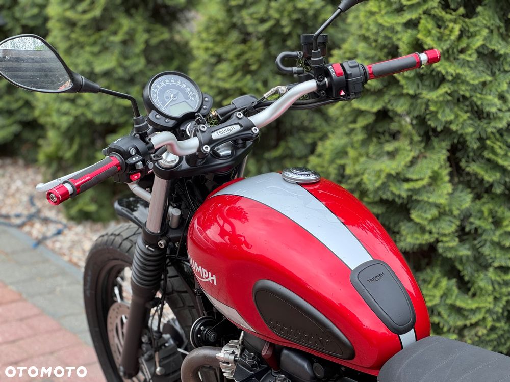Triumph Street Scrambler - 15