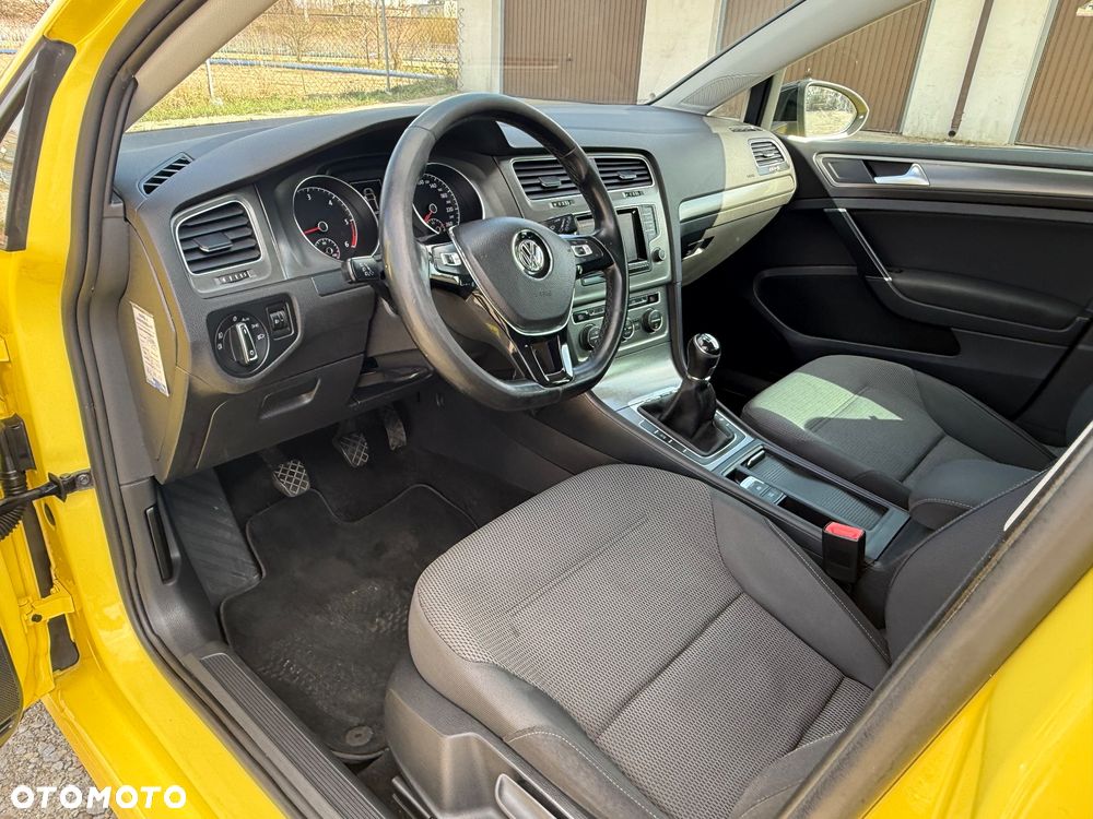 Volkswagen Golf 1.6 TDI DPF Style - 19