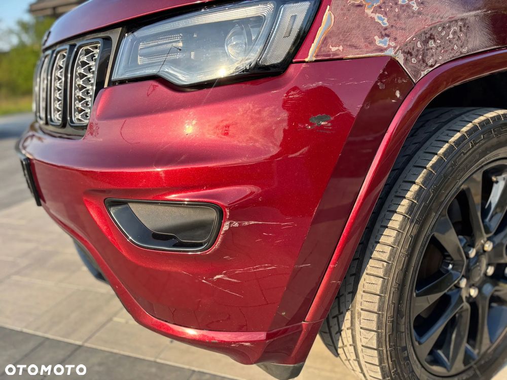 Jeep Grand Cherokee - 17