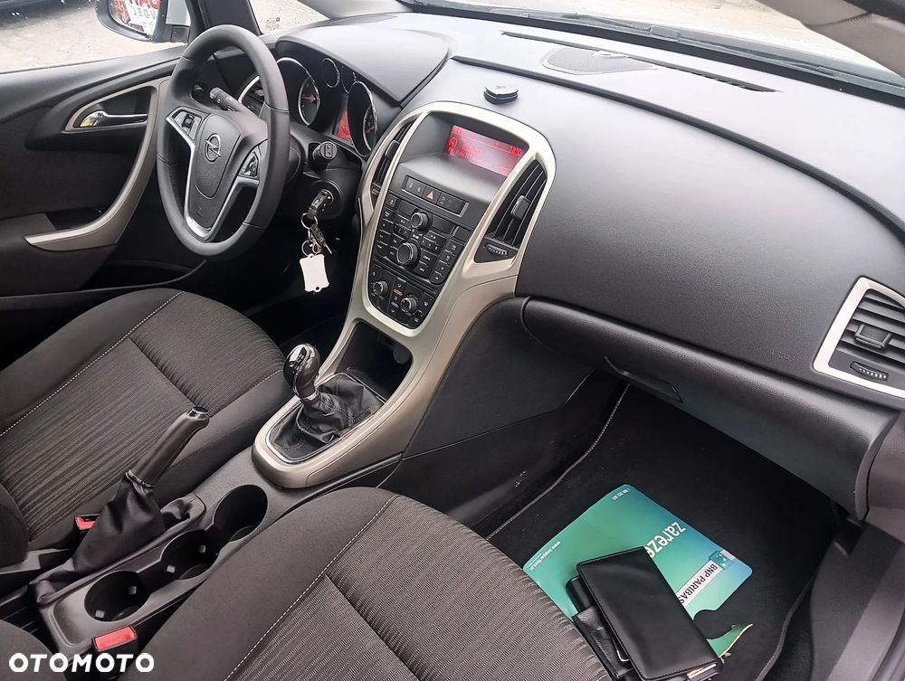 Opel Astra 1.4 Turbo Cosmo - 18