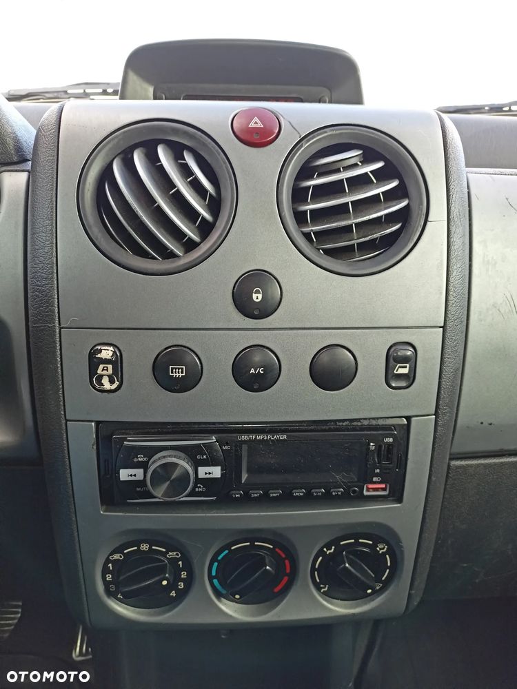 Peugeot Partner - 10