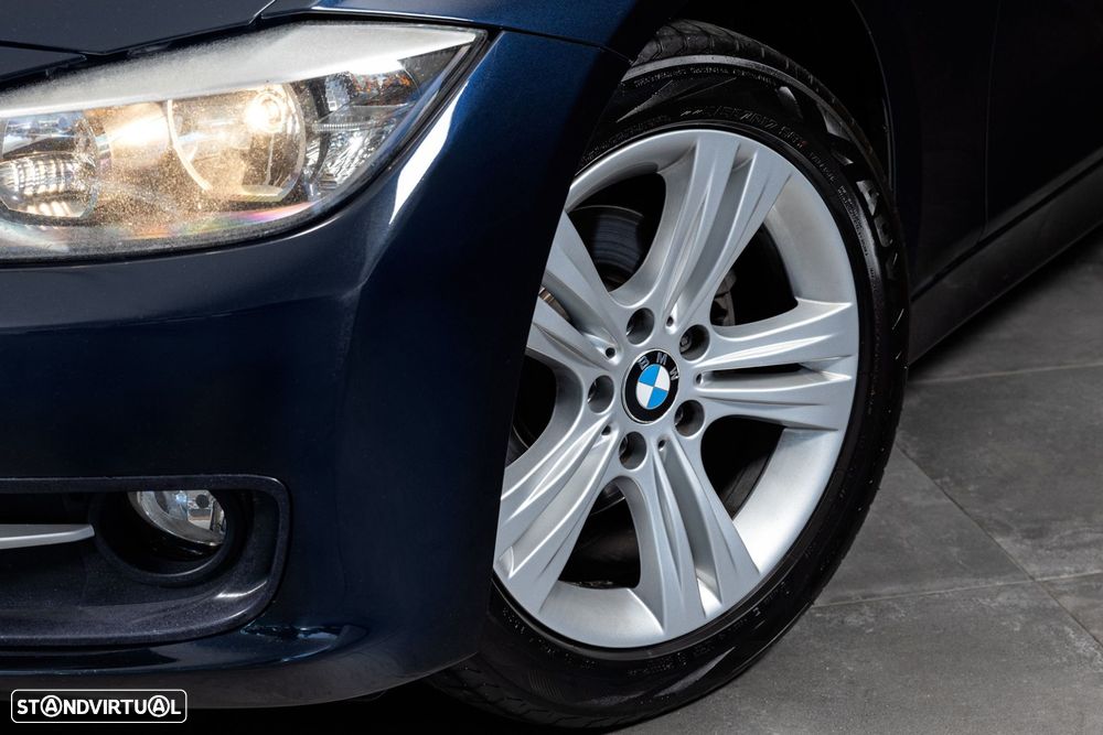 BMW 318 d Touring Line Sport - 6