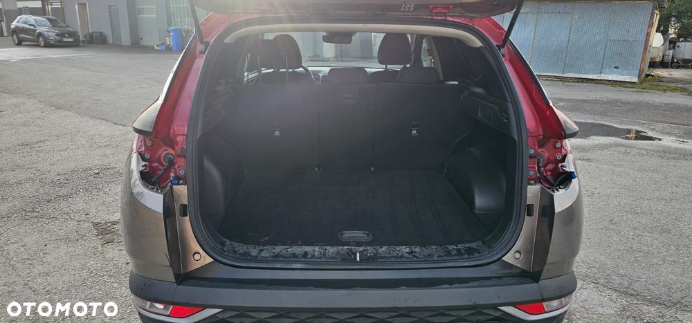 Hyundai Tucson 1.6 T-GDi HEV 2WD Advantage - 28
