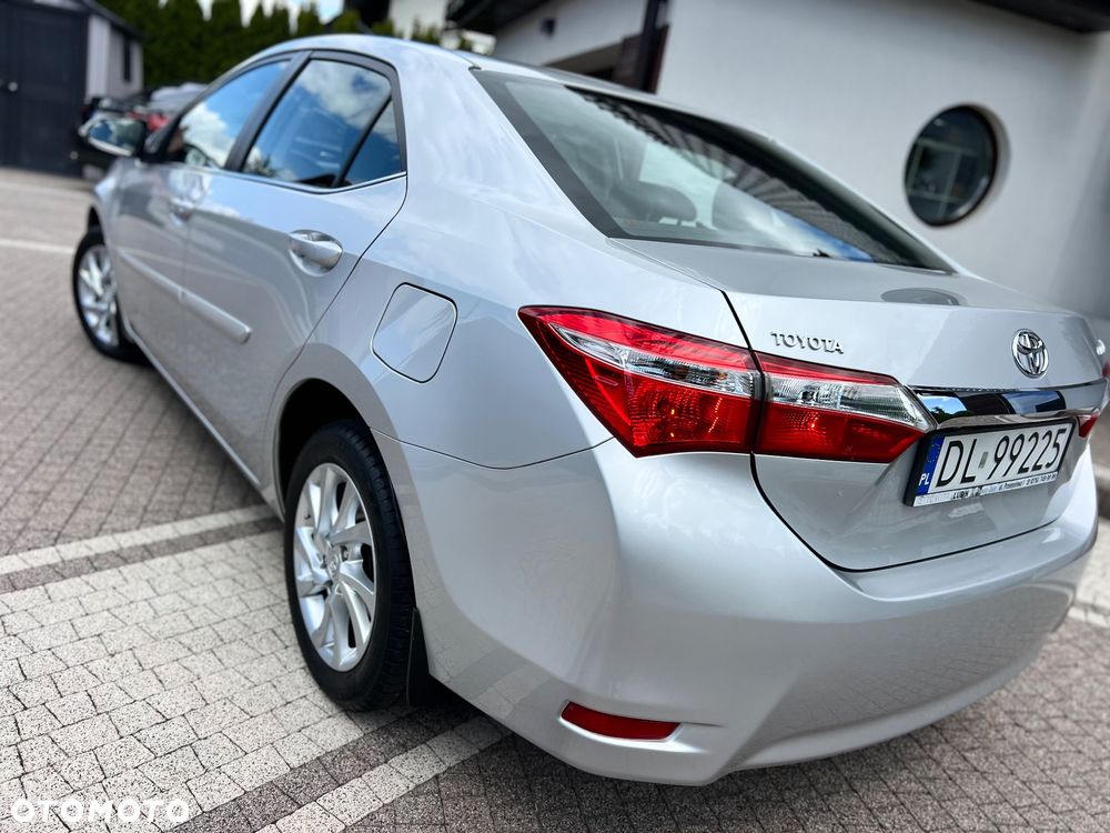 Toyota Corolla 1.6 Premium - 7