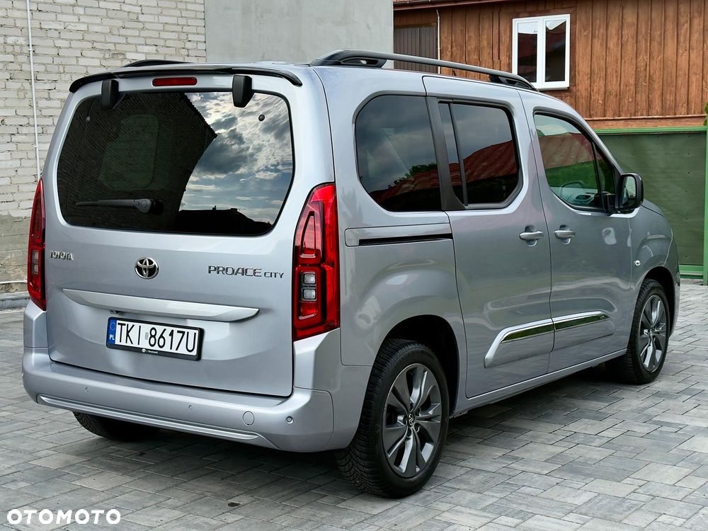 Toyota Proace City Verso 1.2 D-4T Family - 4
