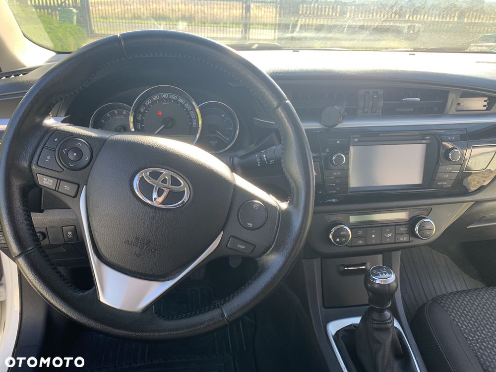 Toyota Corolla 1.4 D-4D Premium - 13