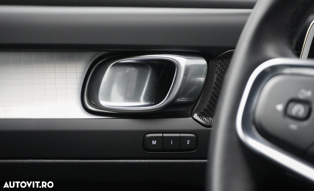 Volvo XC 40 T5 Recharge DKG Plus Dark - 16