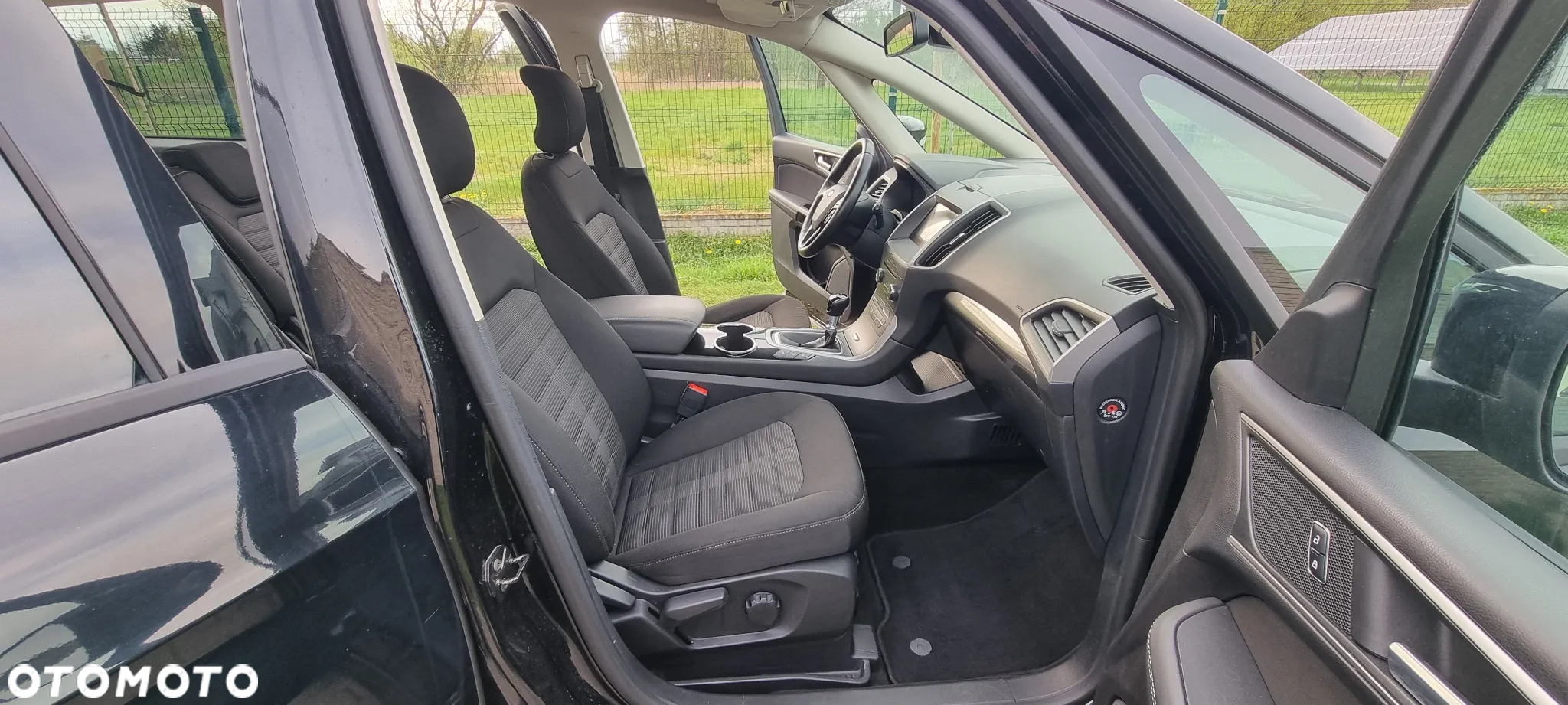 Ford Galaxy 1.5 EcoBoost Titanium - 25