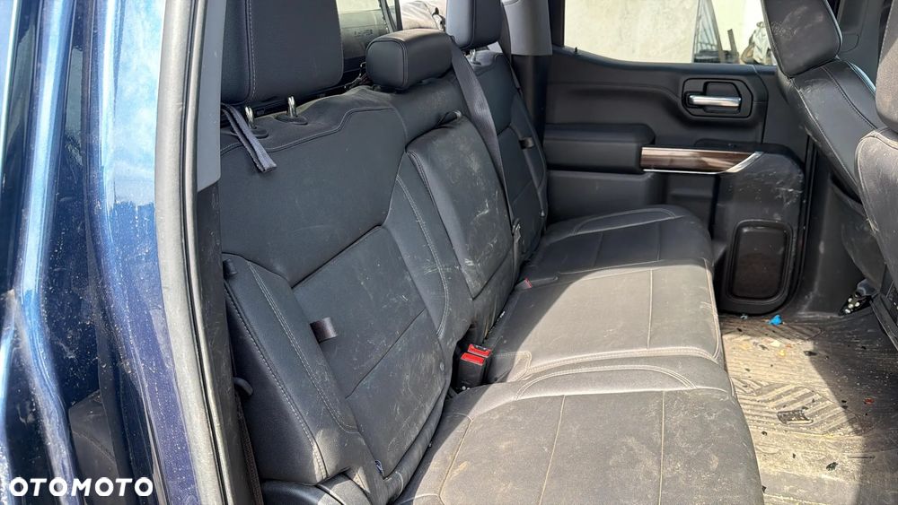 Chevrolet Silverado - 16