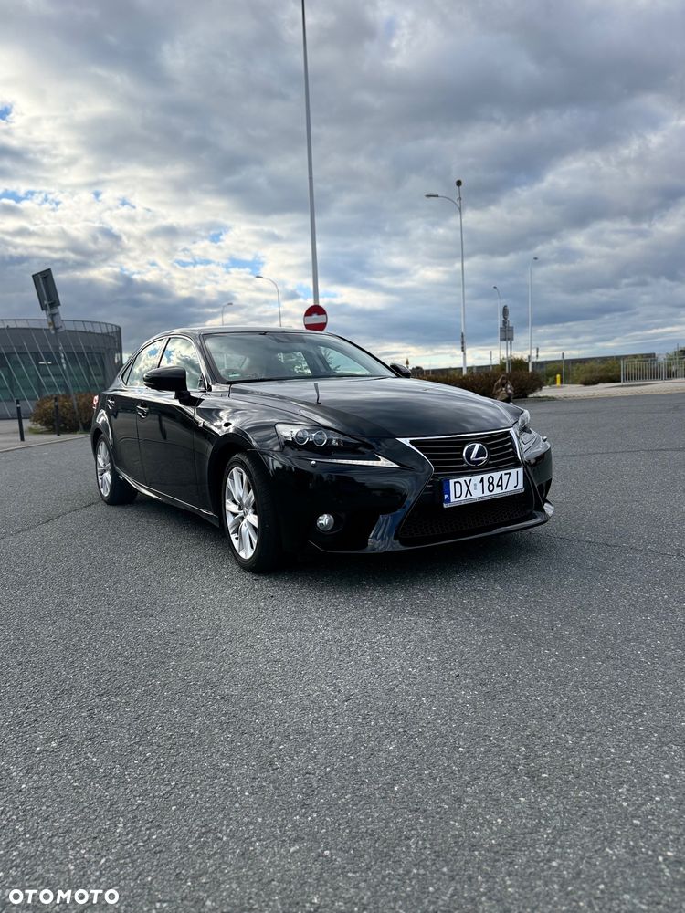 Lexus IS - 2
