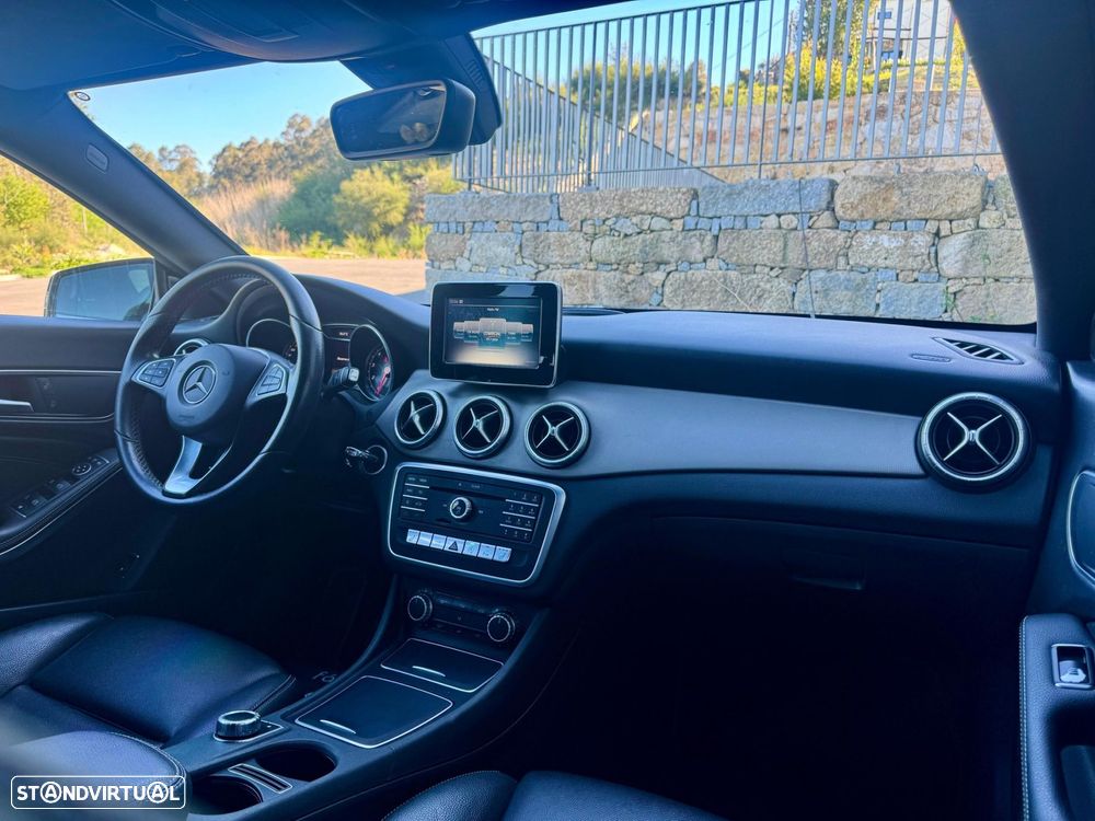 Mercedes-Benz CLA 180 7G-DCT Urban - 26