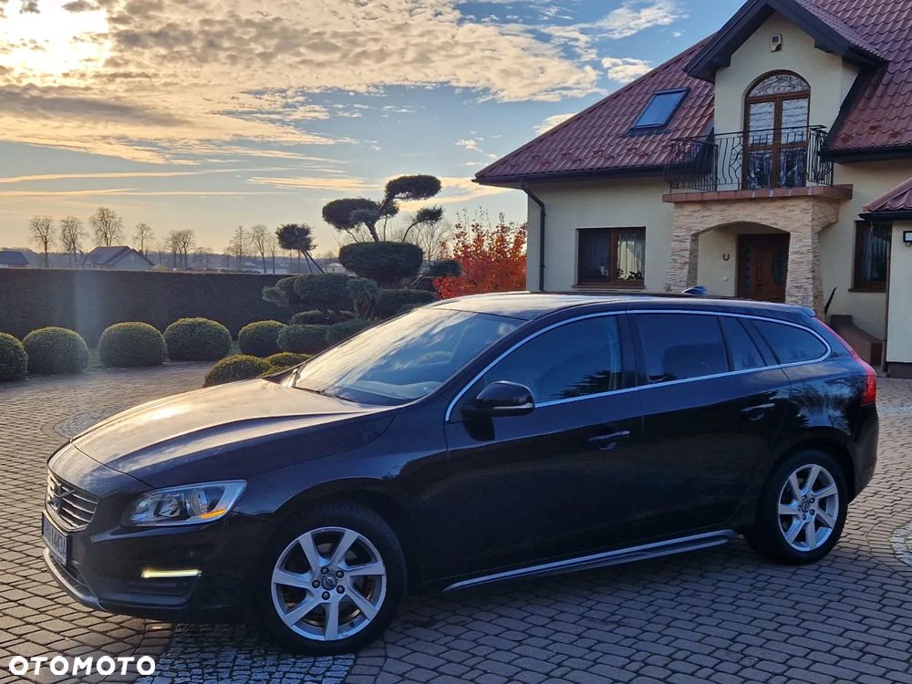 Volvo V60 D2 Momentum - 11