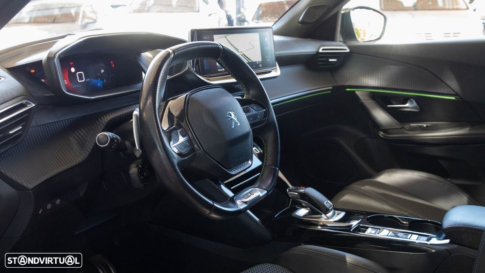 Peugeot 2008 1.5 BlueHDi GT EAT8 - 5