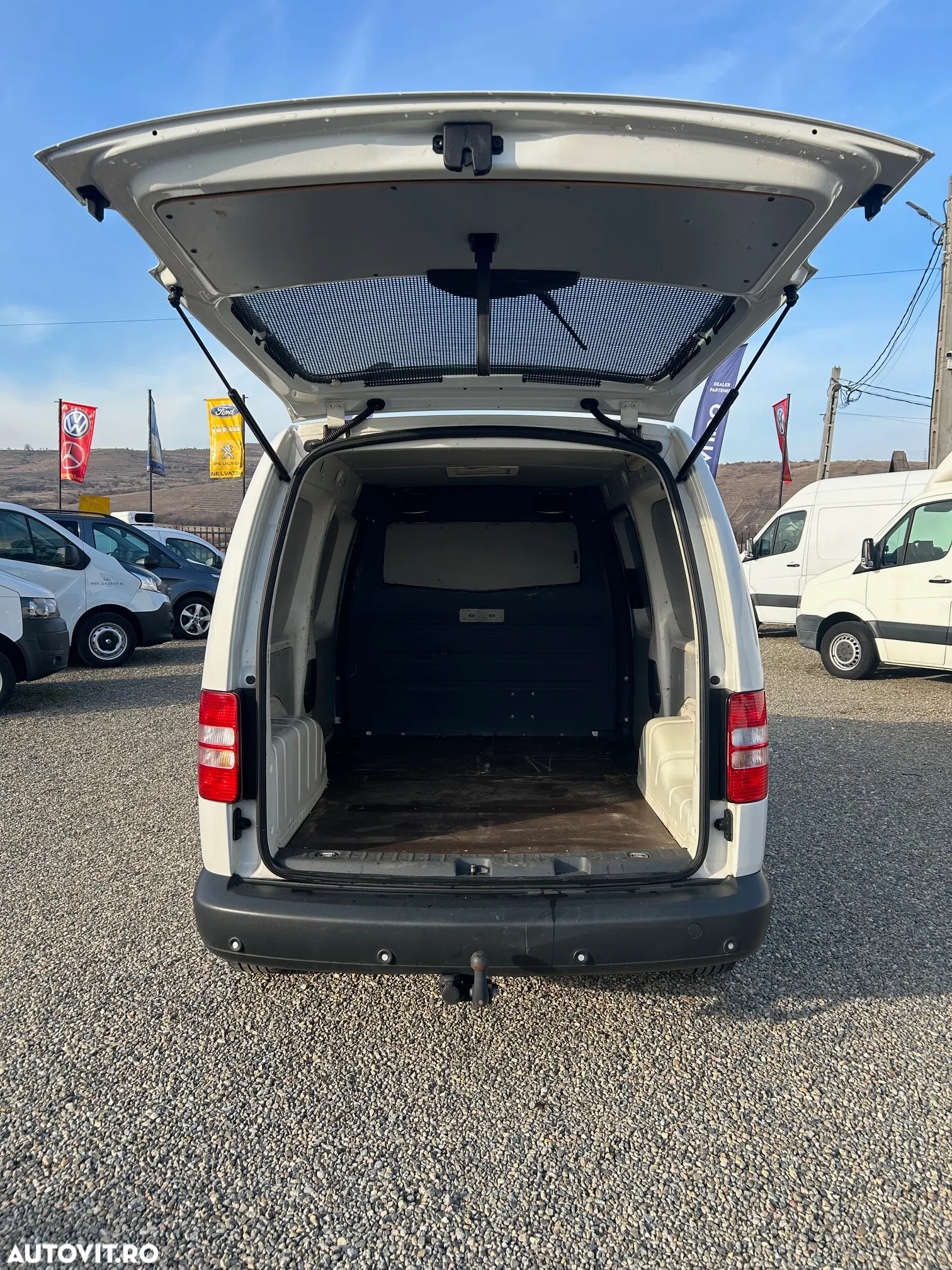 Volkswagen Caddy - 7