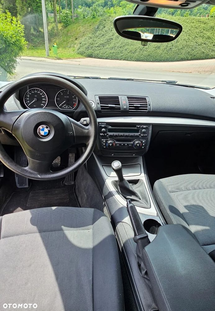 BMW Seria 1 118d - 9