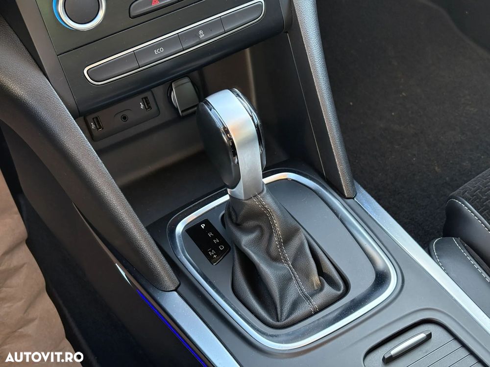 Renault Megane TCe 140 GPF EDC Techno - 15