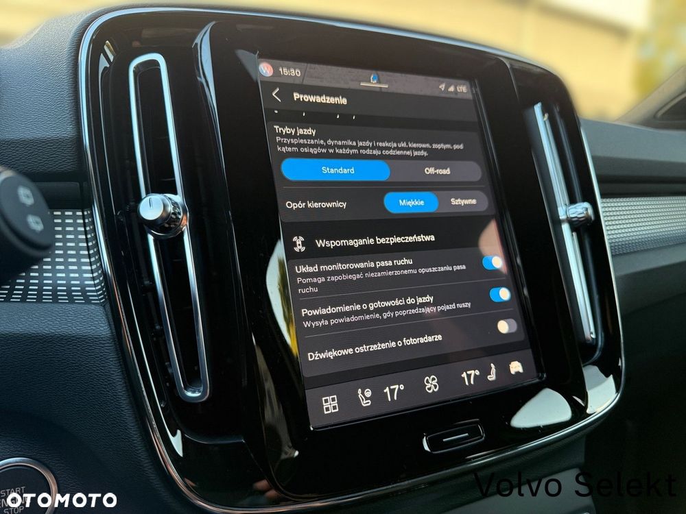 Volvo XC 40 - 25