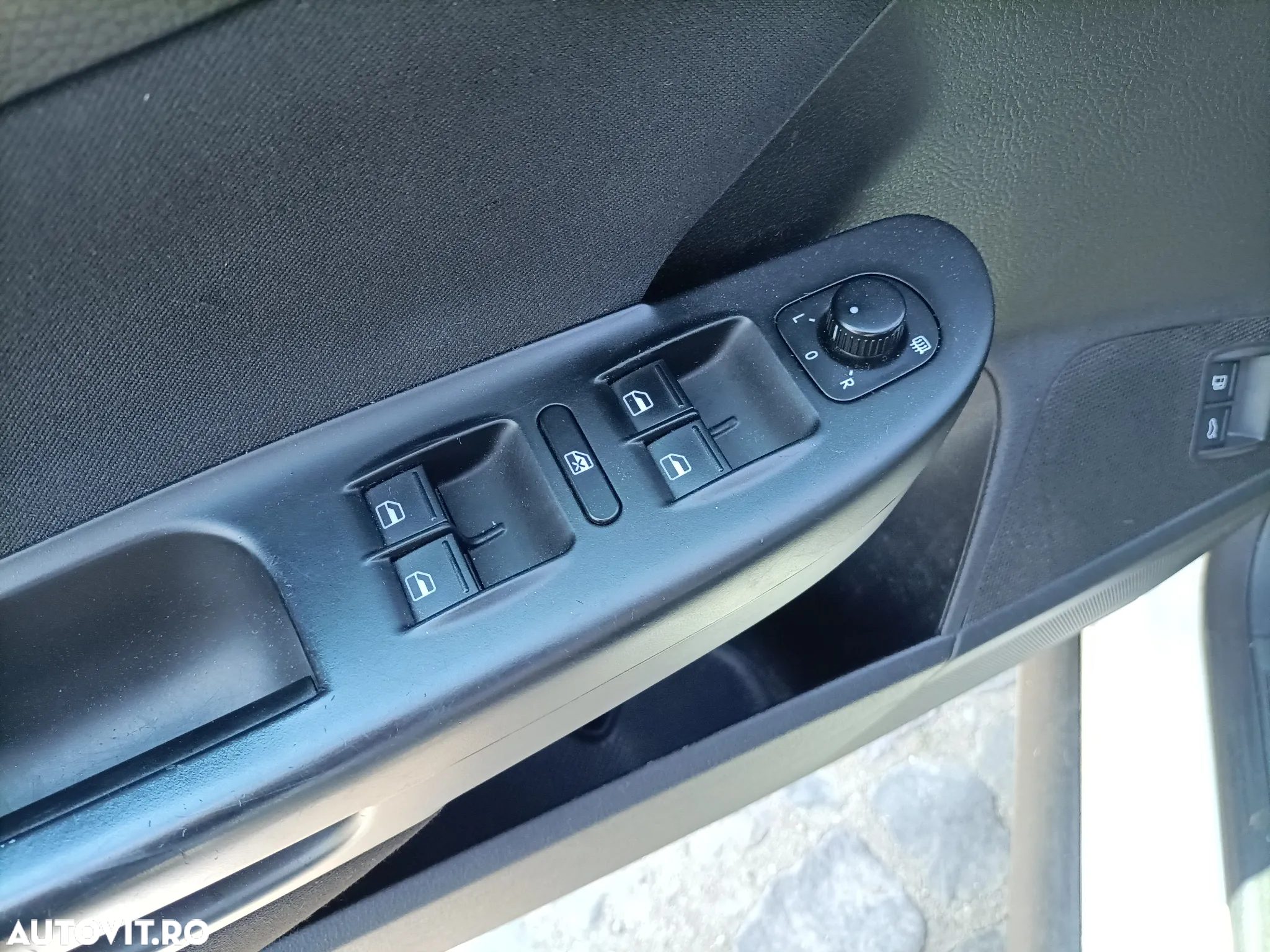 Volkswagen Passat Variant 2.0 TDI Highline DPF - 22