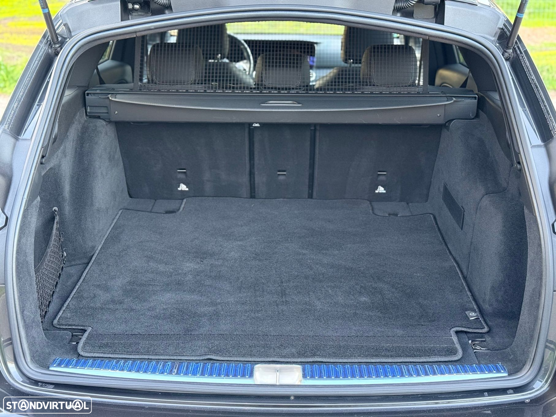 Mercedes-Benz E 220 d Avantgarde - 15