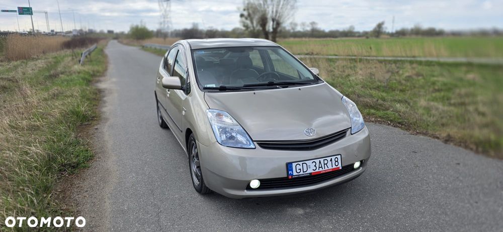 Toyota Prius 1.5 VVT-i Sol - 8