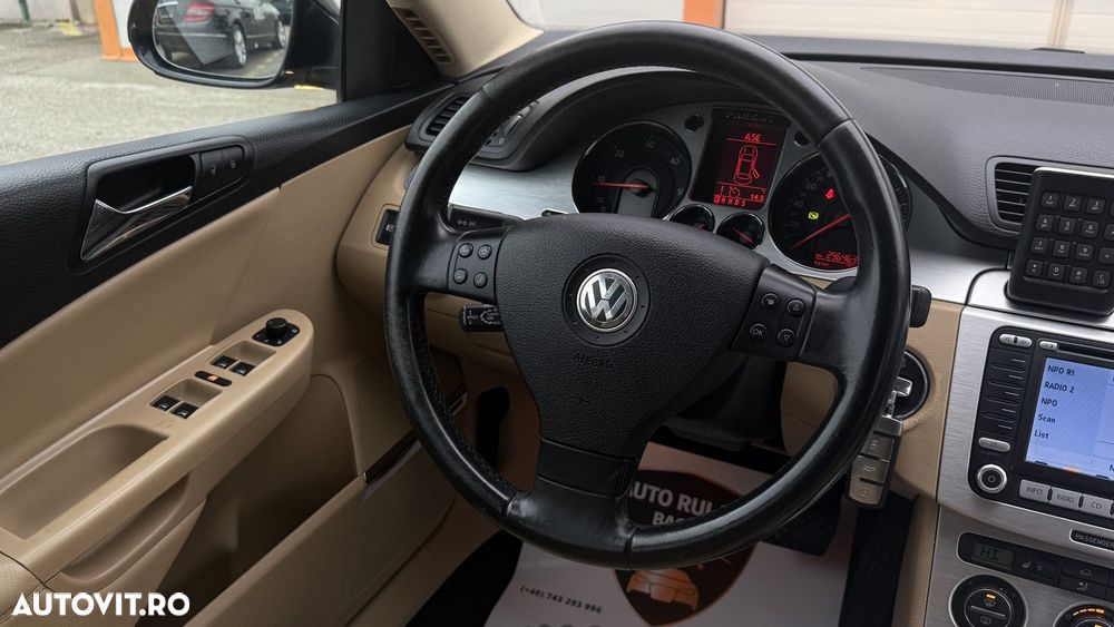 Volkswagen Passat - 15