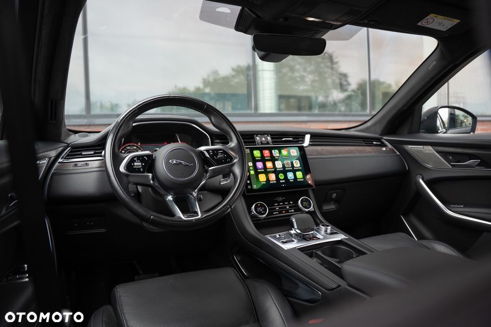 Jaguar F-Pace D200 AWD R-Dynamic HSE - 26