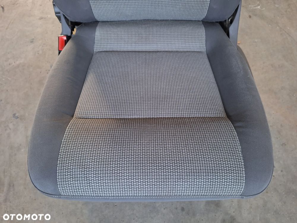 VW T6 T5 fotel kierowcy z podstawą podłokietnik - 4