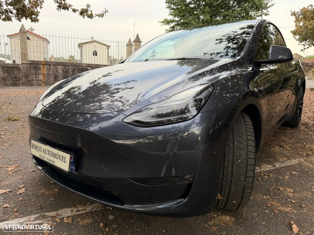 Tesla Model Y - 21