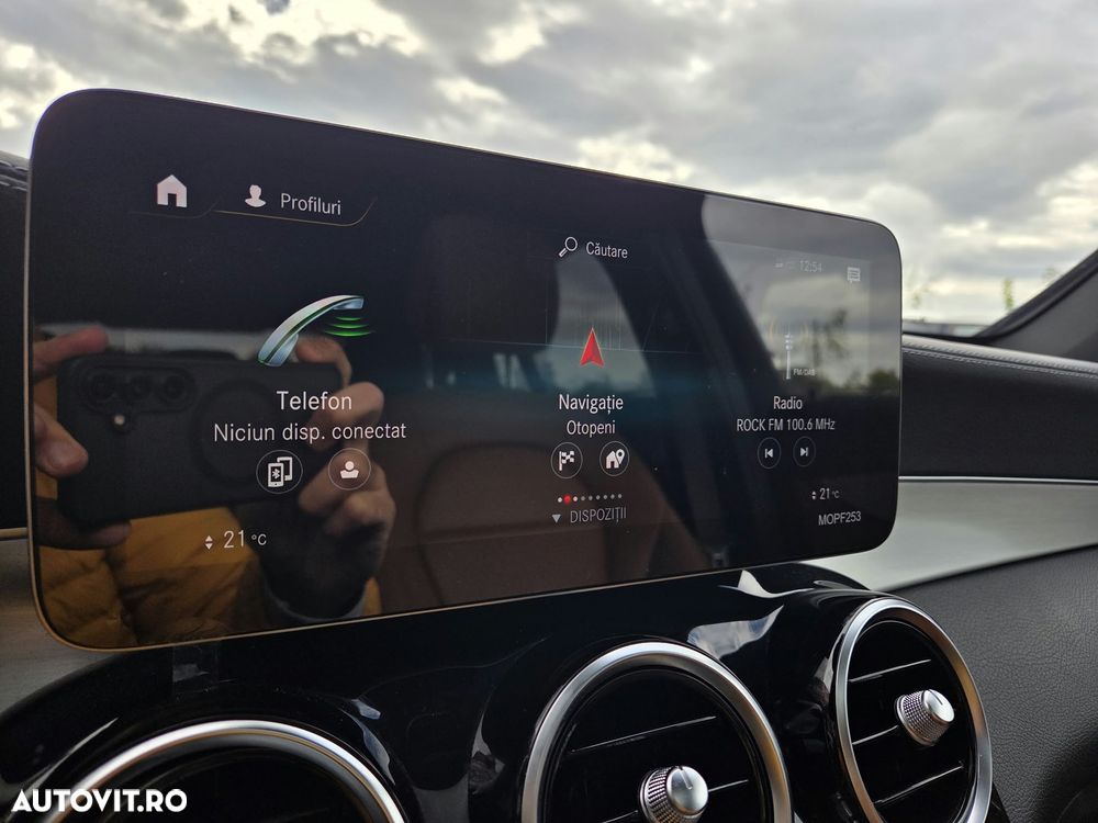 Mercedes-Benz GLC Coupe 300 4Matic 9G-TRONIC AMG Line - 24