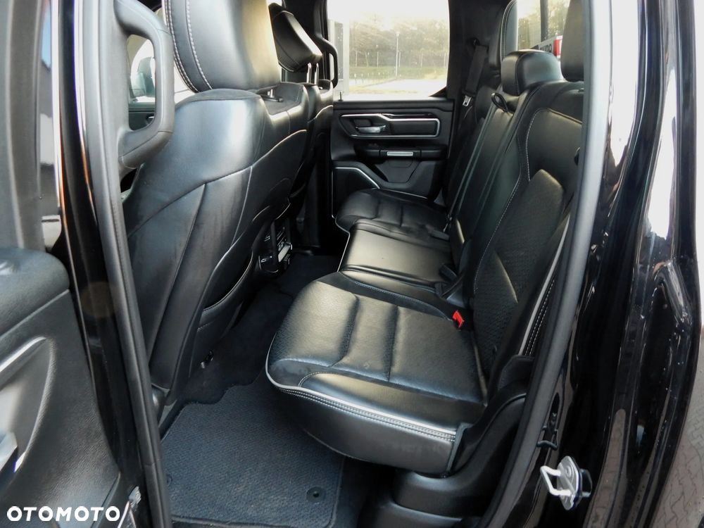 RAM 1500 5.7 Crew Cab Laramie - 24