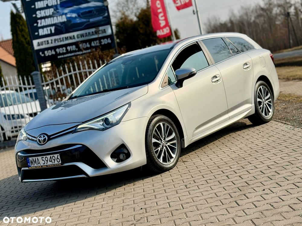 Toyota Avensis 2.0 D-4D Prestige - 30