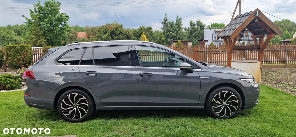 Volkswagen Golf 1.5 TSI EVO Style - 1