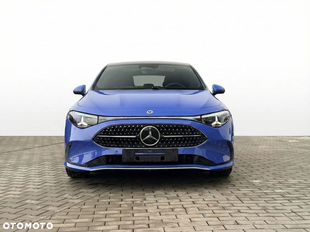 Mercedes-Benz CLA - 2