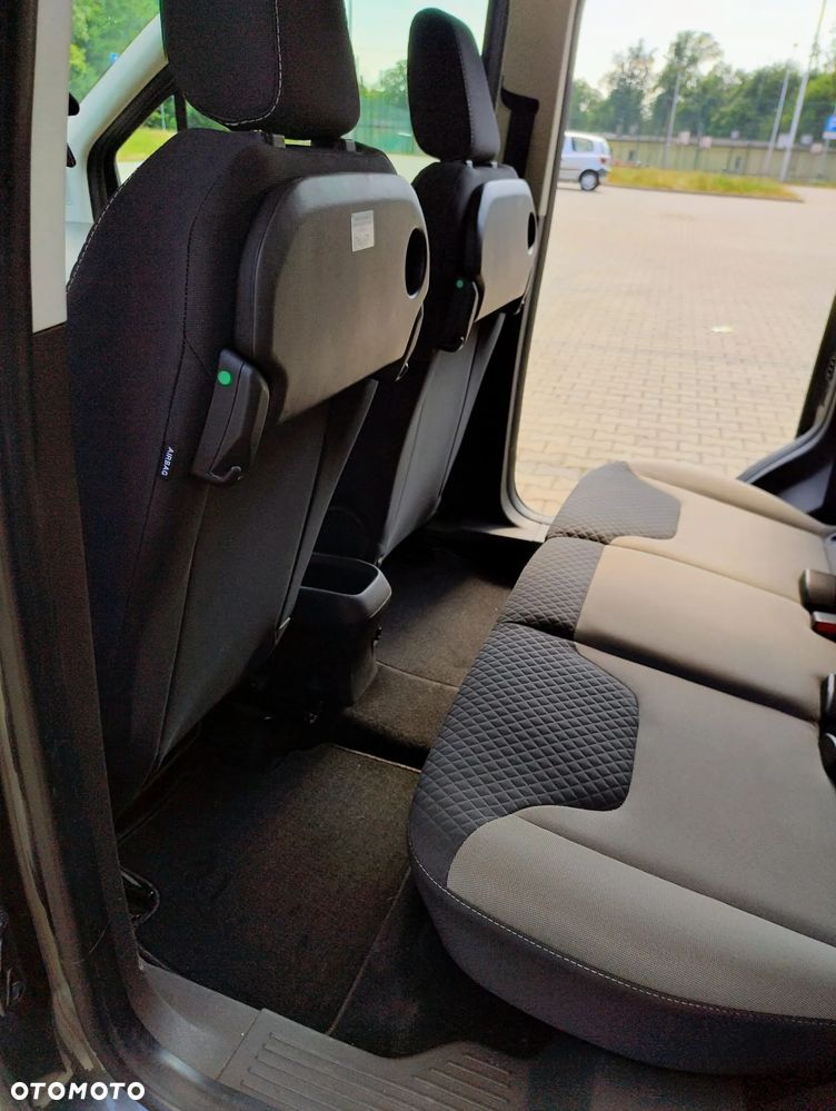 Ford Tourneo Courier 1.5 TDCi Titanium - 11