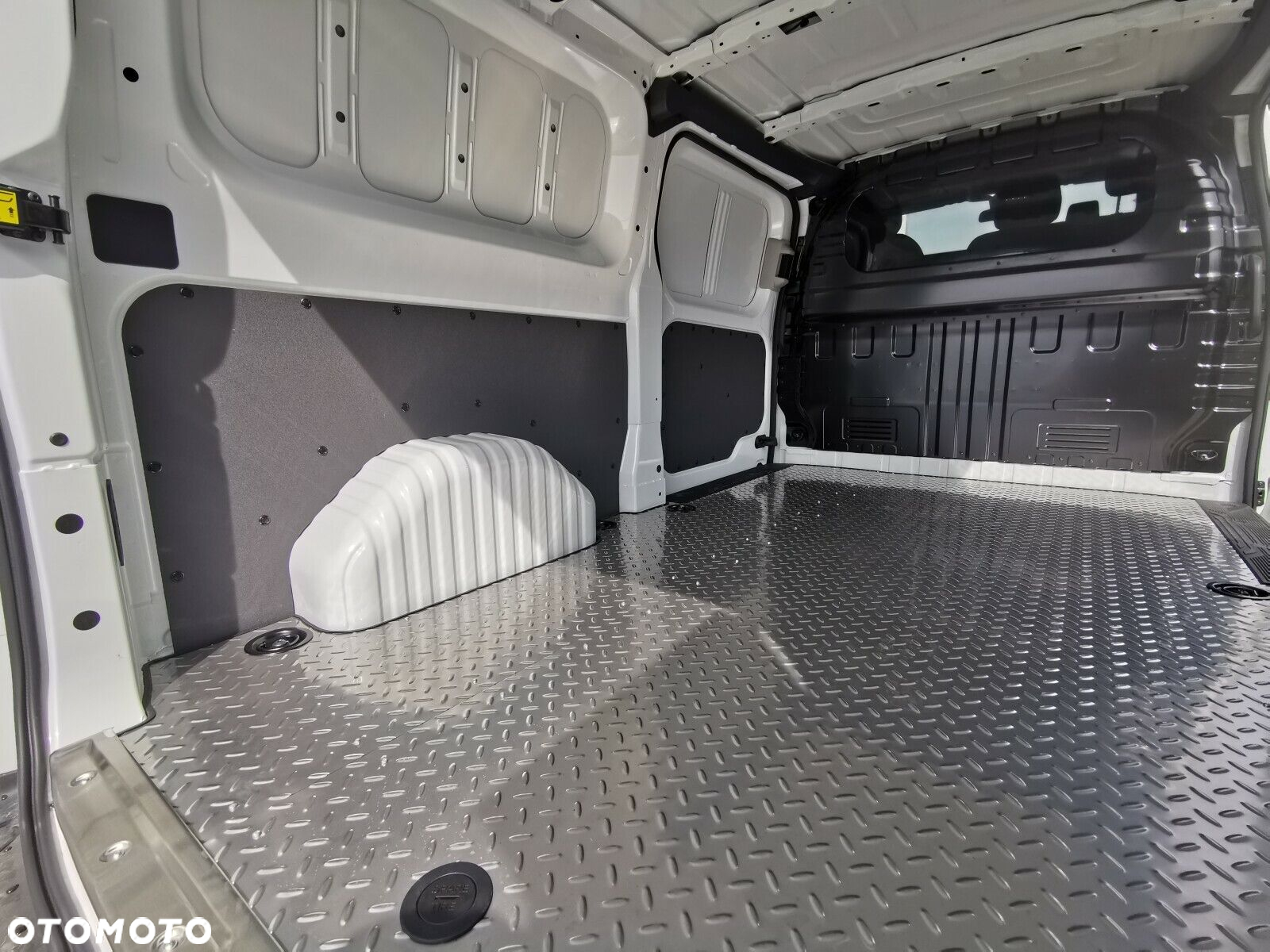 Maxus Inny Deliver 7 L2H1 - 11