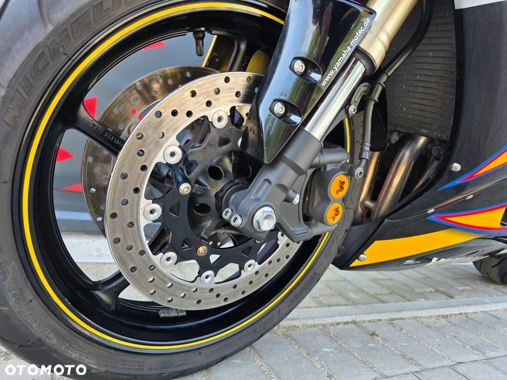 Yamaha R6 - 15