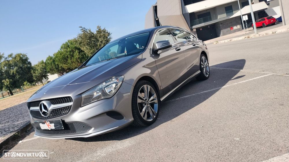 Mercedes-Benz CLA 200 d Shooting Brake AMG Line Aut. - 10