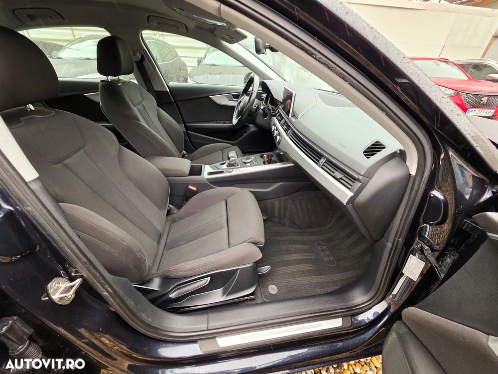 Audi A4 2.0 TDI DPF clean diesel multitronic S line Sportpaket - 14