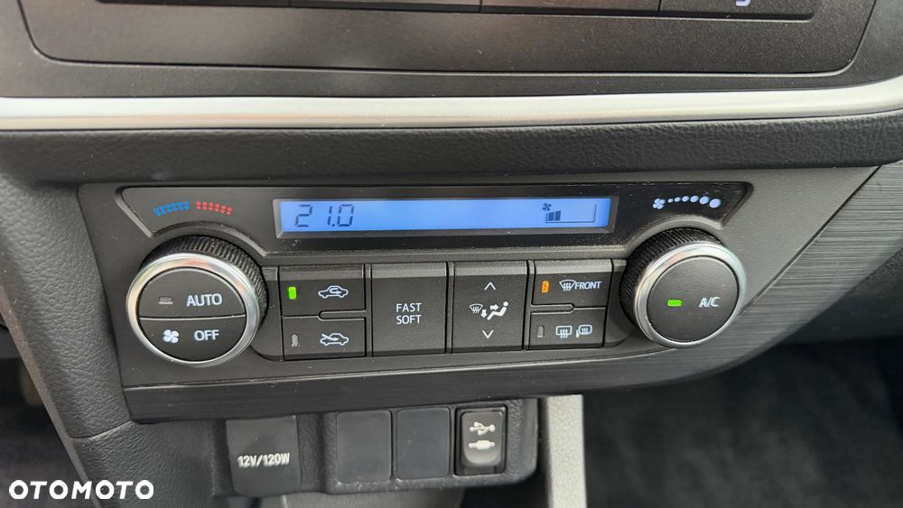 Toyota Auris 1.4 D-4D Comfort - 13