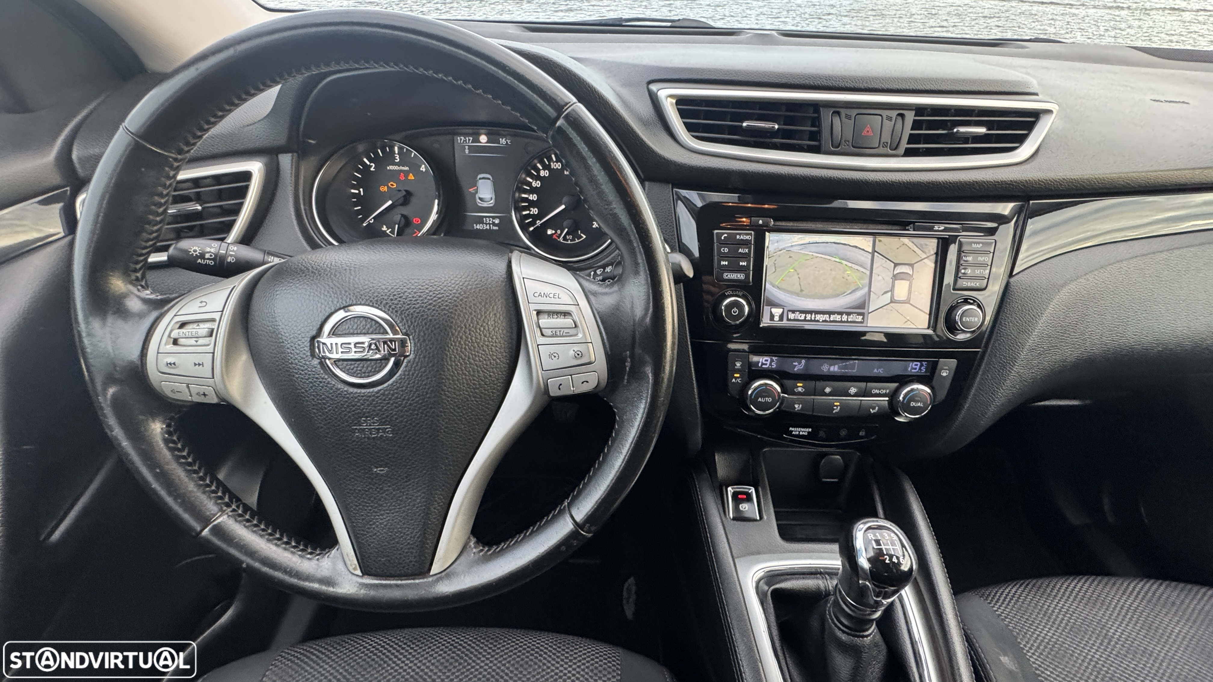 Nissan Qashqai 1.5 dCi N-Connecta 18 RS - 17