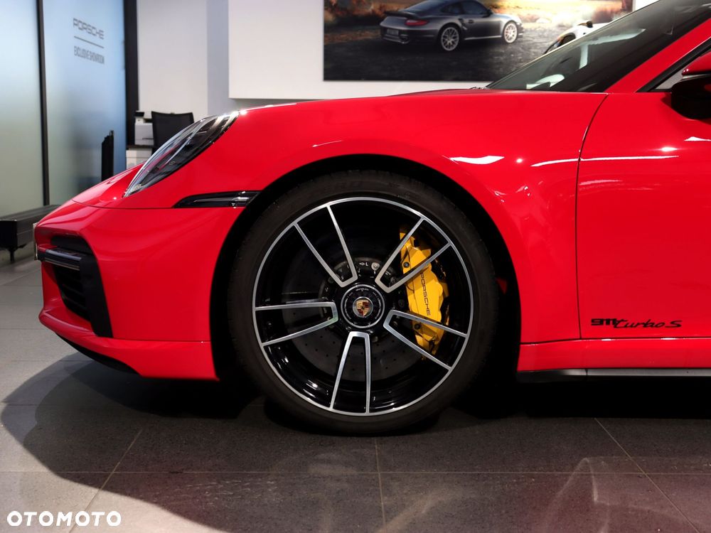 Porsche 911 Turbo S - 15